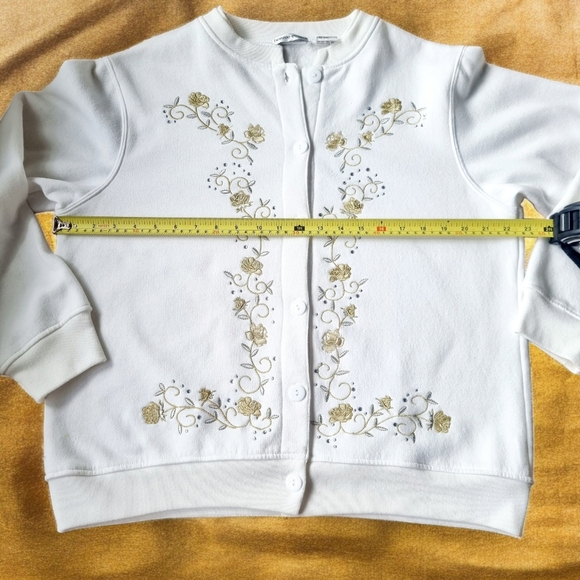 Bonnie Evans Vtg Fleece Lined Button Down Embroidered Roses Ivory Sweatshirt - Picture 4 of 10